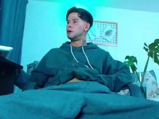 derryck on Flirt4Free 