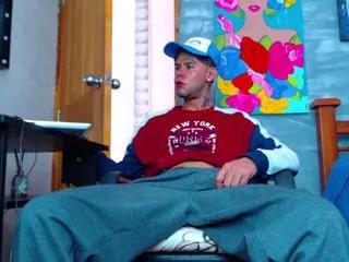 derryck on Flirt4Free 