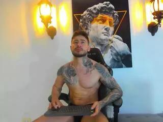 eddyy_guzman on Flirt4Free 