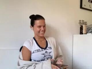 elga_esse on Flirt4Free