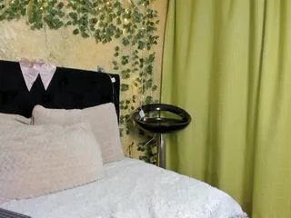 emma_cristal on Flirt4Free