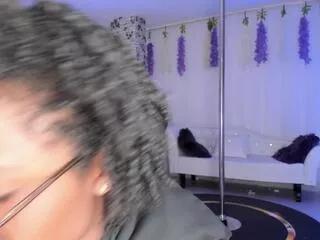 emma_sanzz on Flirt4Free 