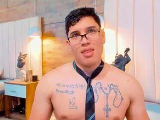 esteban_morenoo on Flirt4Free 
