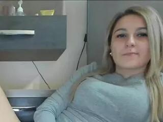 kelly_behind on Flirt4Free 