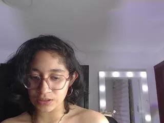 lilii_gomez on Flirt4Free 