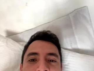 little_juan on Flirt4Free 