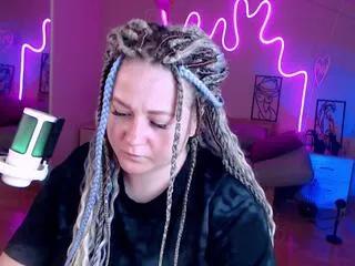 lizzy_shine on Flirt4Free 