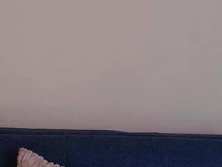 lucia_saanvi on Flirt4Free