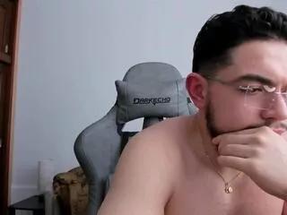 luigi_white on Flirt4Free