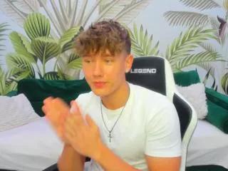 matthew_bieber on Flirt4Free 