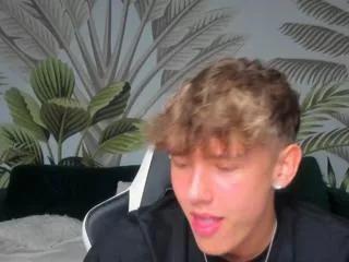matthew_bieber on Flirt4Free 