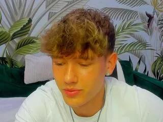 matthew_bieber on Flirt4Free 