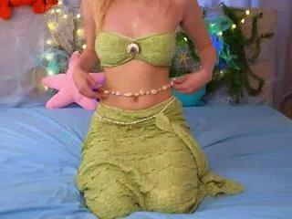 mattie_andrews on Flirt4Free 
