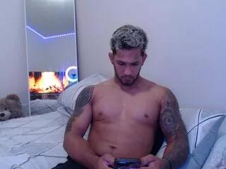 miike_thomson on Flirt4Free 