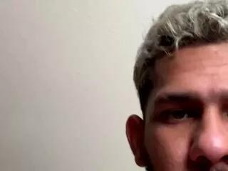 miike_thomson on Flirt4Free 