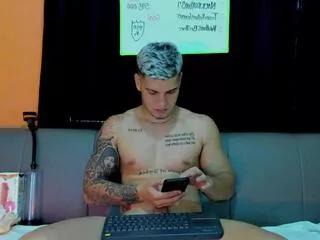 niick_kollins on Flirt4Free 
