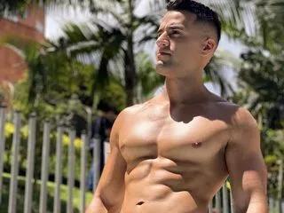 tom_heaton on Flirt4Free