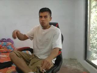 will_be on Flirt4Free 