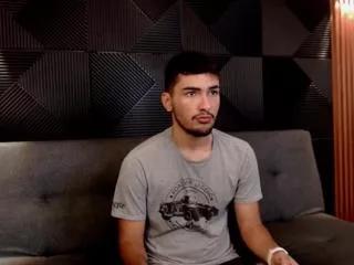 yoggi_aron on Flirt4Free 