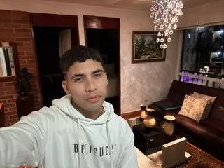 boy_diamonds19 on Streamate