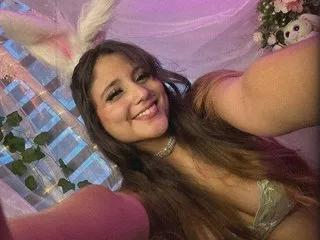 HaileyBunny_18 on Streamate