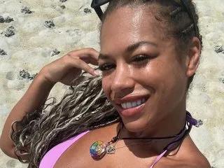 Tame_Caramel on Streamate