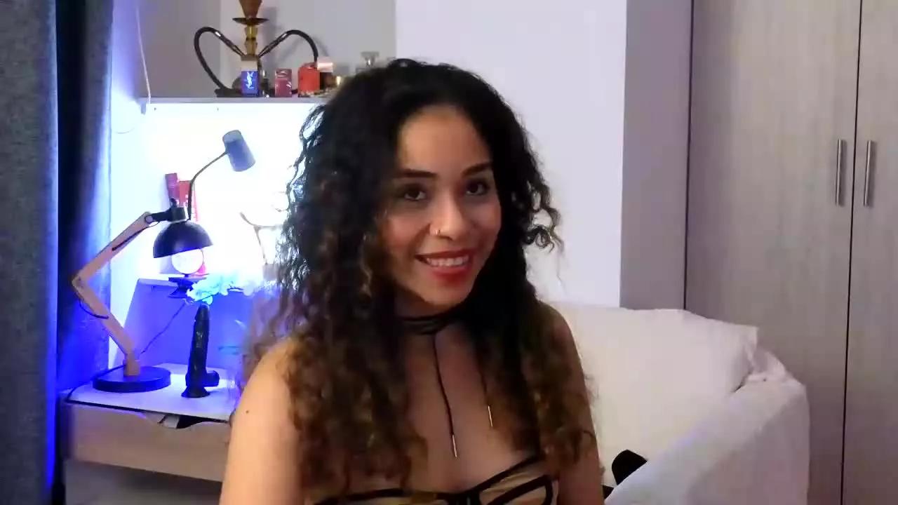 Annekamy on Streamray 