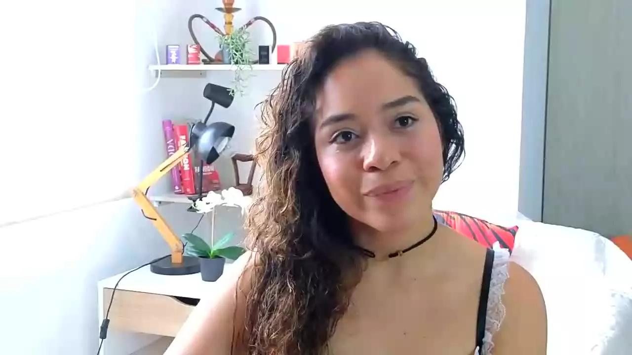 Annekamy on Streamray 