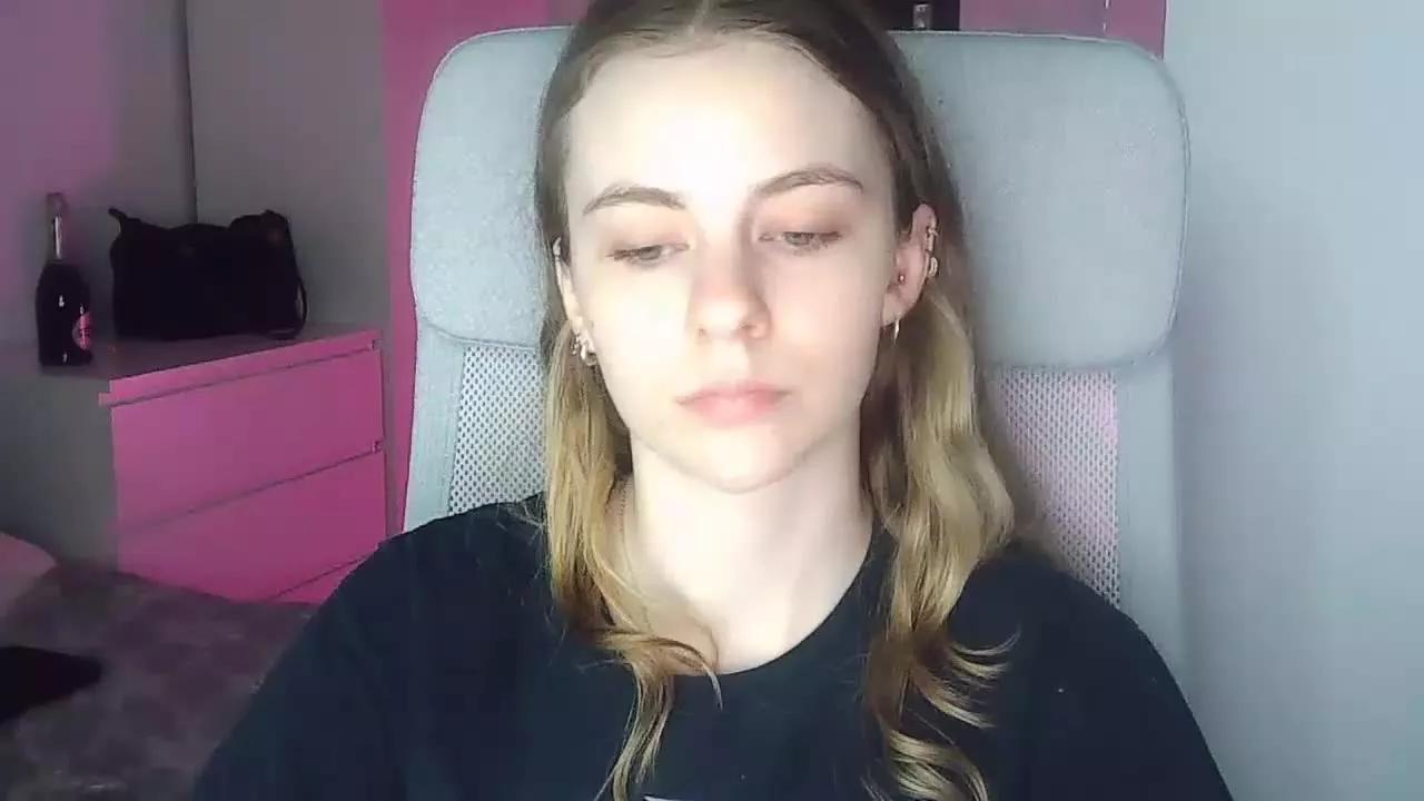 AriaFlirt on Streamray 