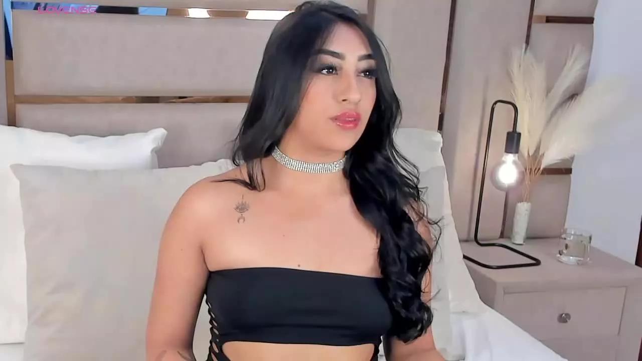 ArianaDale on Streamray 