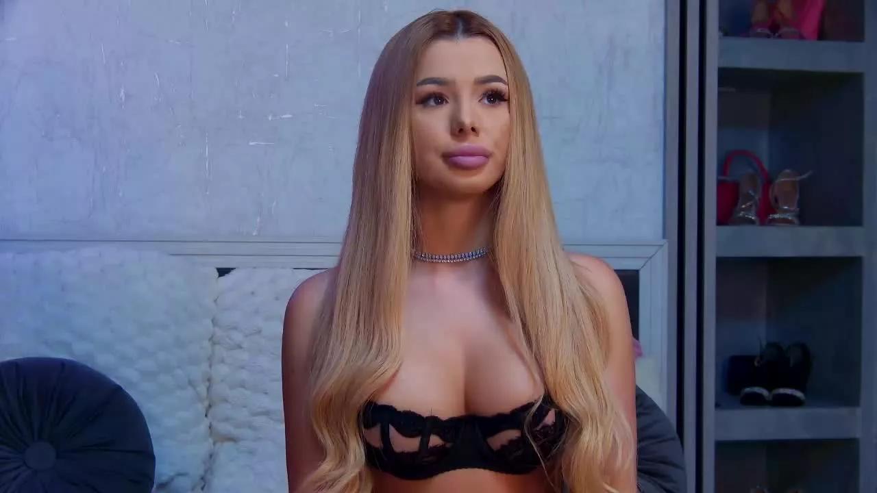 AriannaVoss on Streamray 