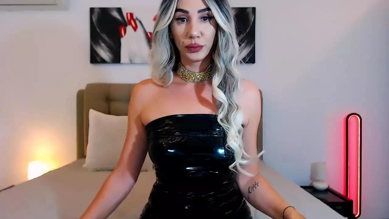 AvaaXShine on Streamray 