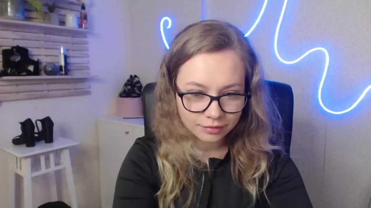 bambiHOLLY on Streamray 