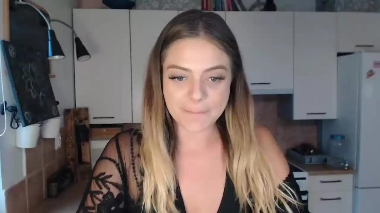 BuffyLust on Streamray 