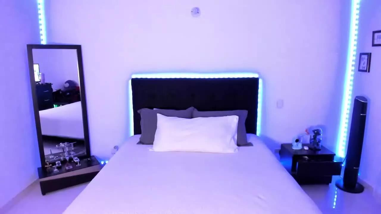 Dasha_01 on Streamray