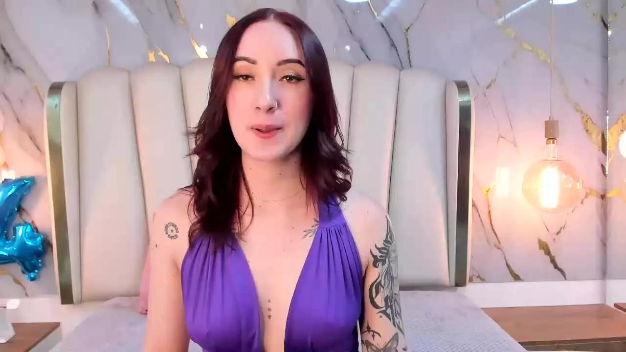 Hannah_Lane on Streamray