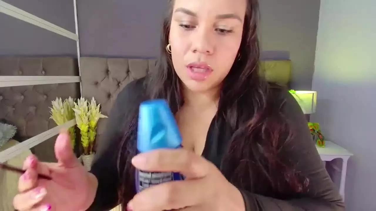 LanaDeLove on Streamray 