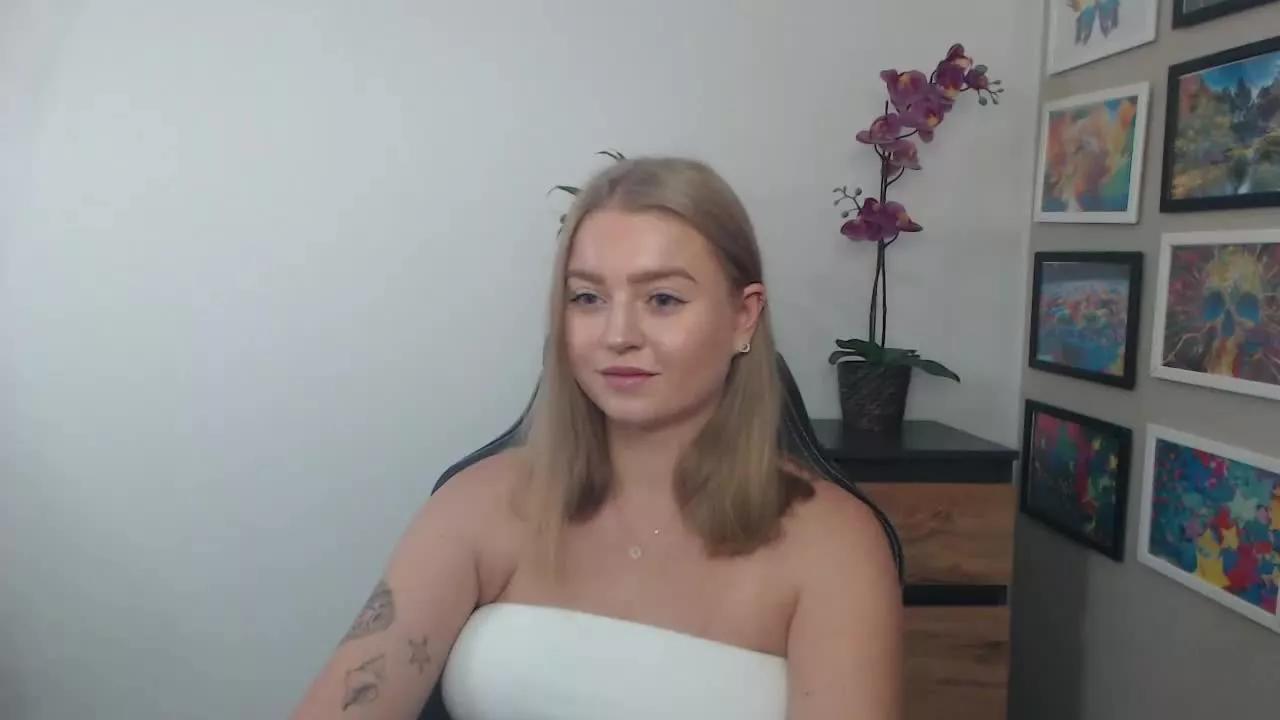 littleERICA on Streamray 