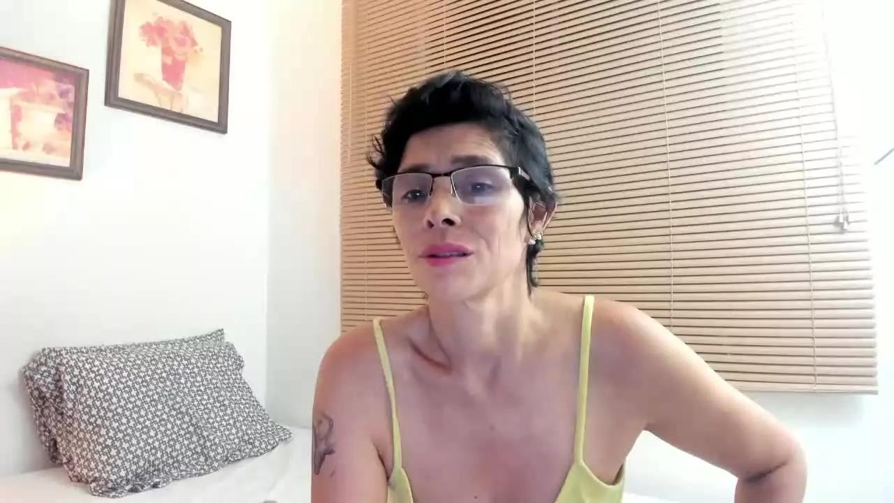 NancyTorresGu on Streamray 