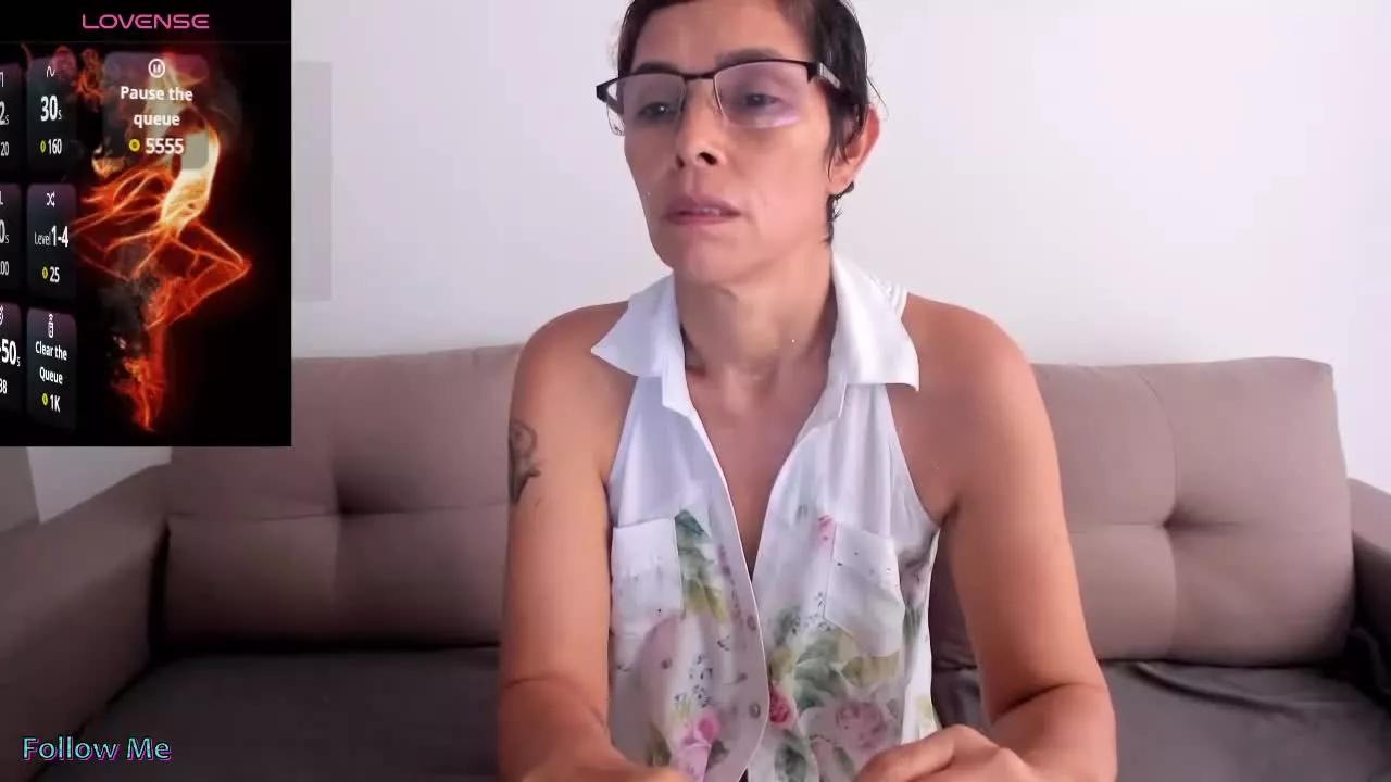 NancyTorresGu on Streamray 