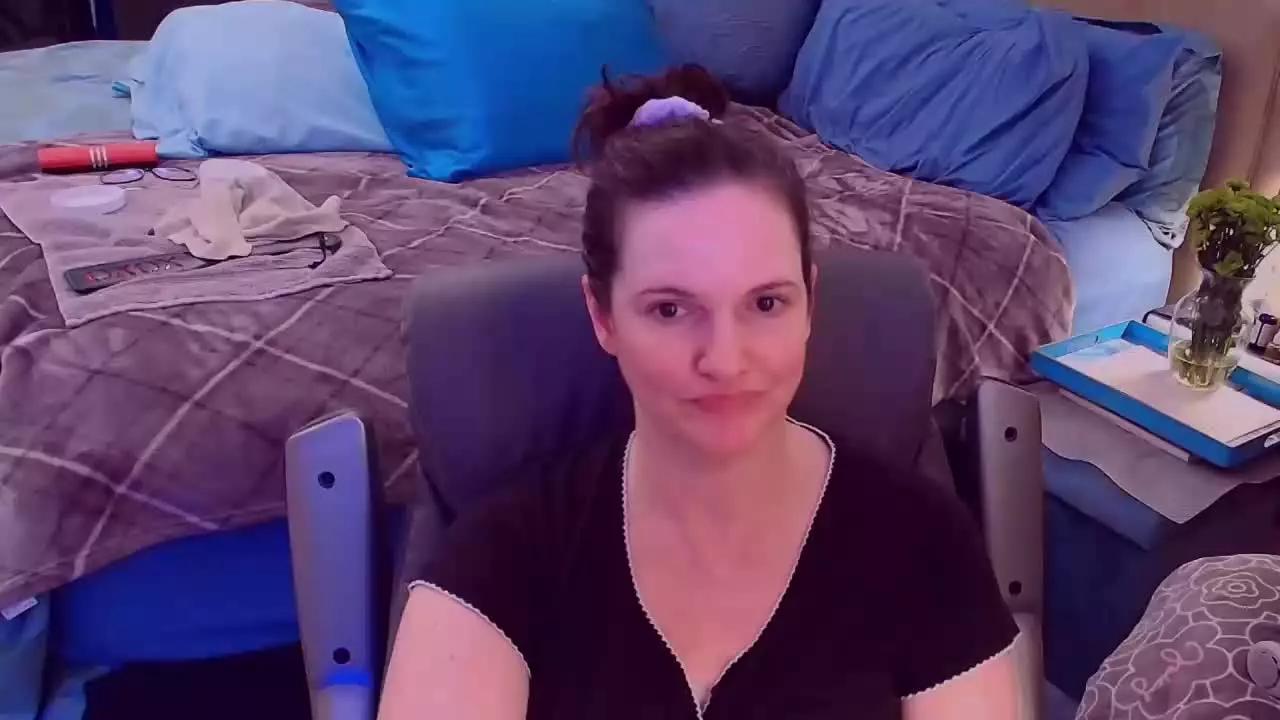 NinaJ on Streamray 
