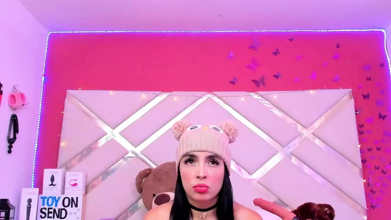 SaraSstonee on Streamray 