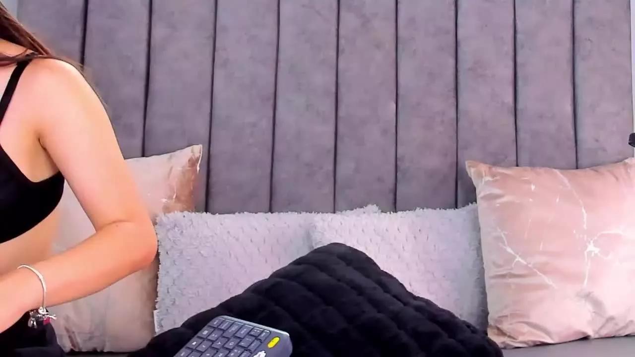 TamaraGrey on Streamray 