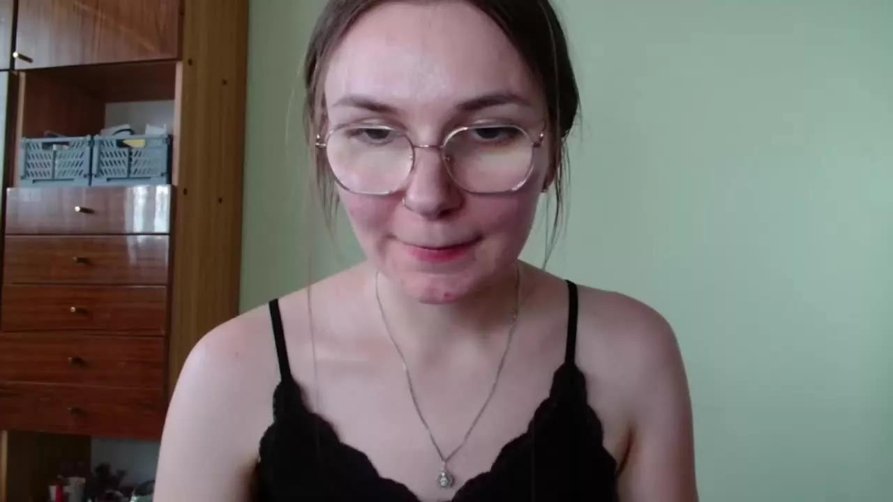 tastyELLYY on Streamray 