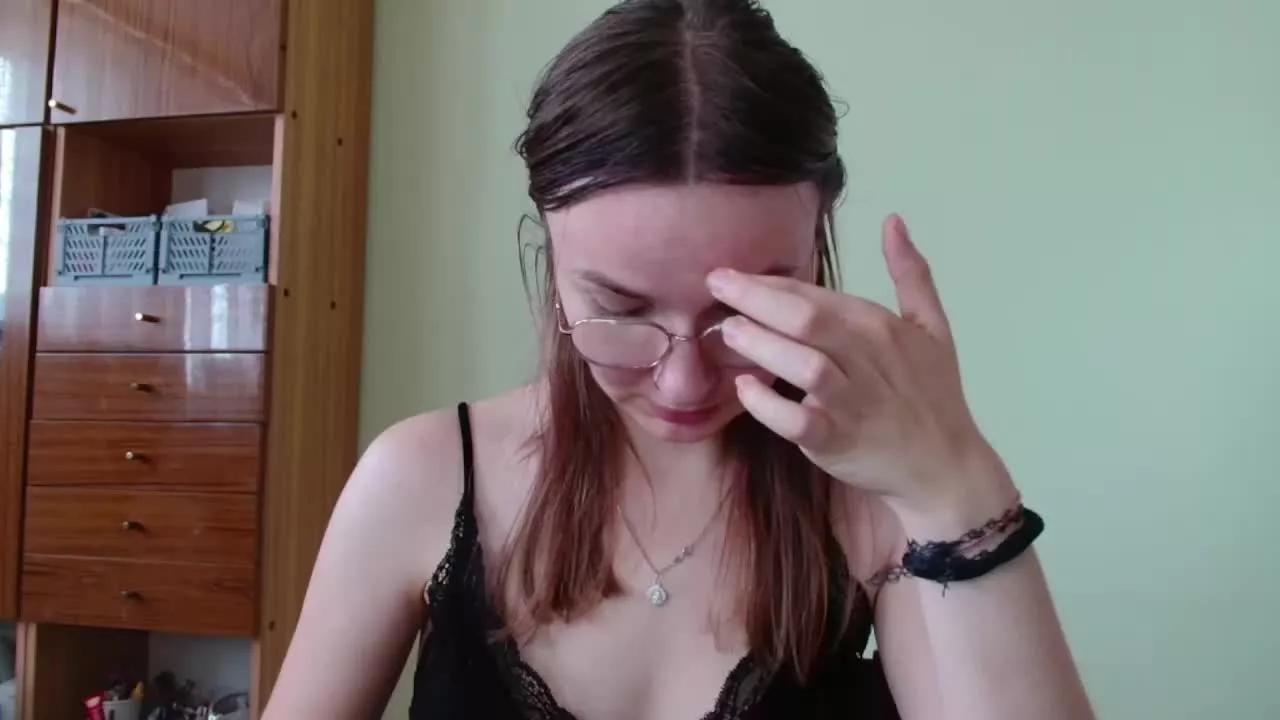 tastyELLYY on Streamray 