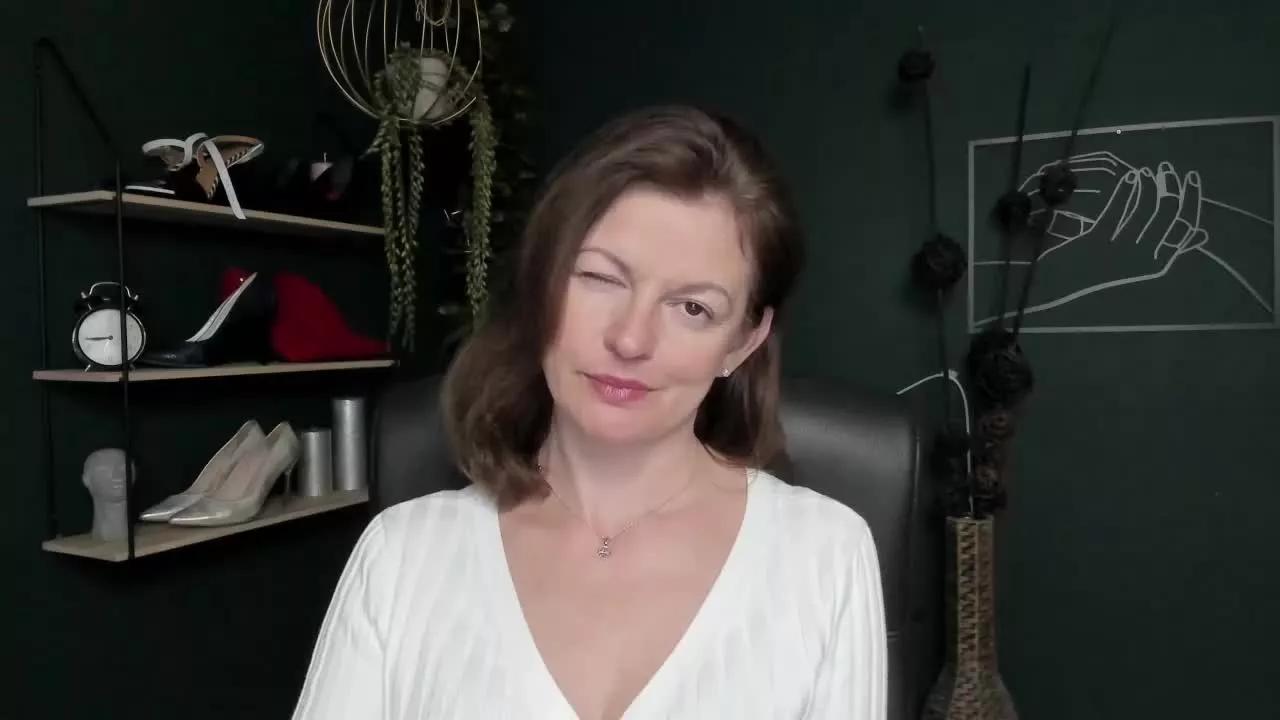 VivianTasty on Streamray 