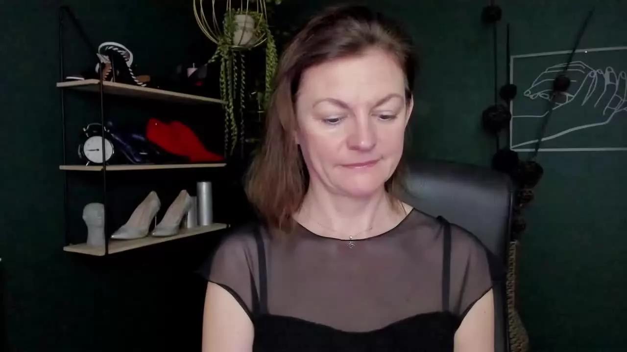 VivianTasty on Streamray 