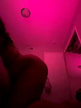 1n0nlythroat on StripChat 