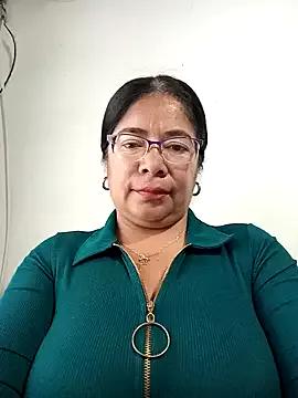 __valentina18 — Remove bra plus oil on my big tits in pu