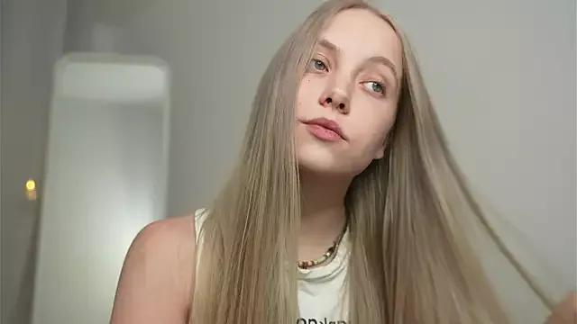 _Appr0ved_ on StripChat 